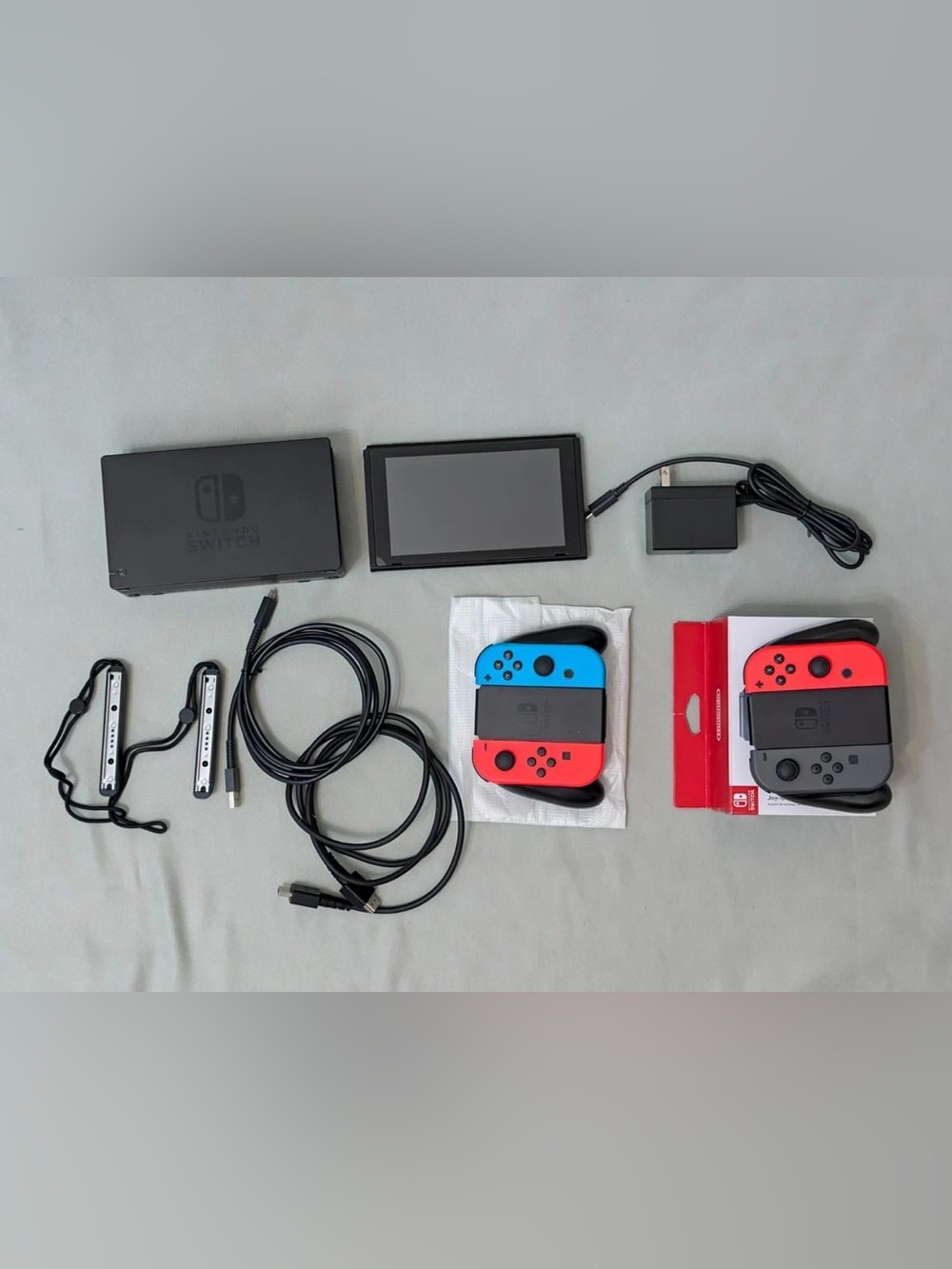 Nintendo Switch HAC-001 Unpatched Console Bundle 2 Joy-Con Sets Dock Charger